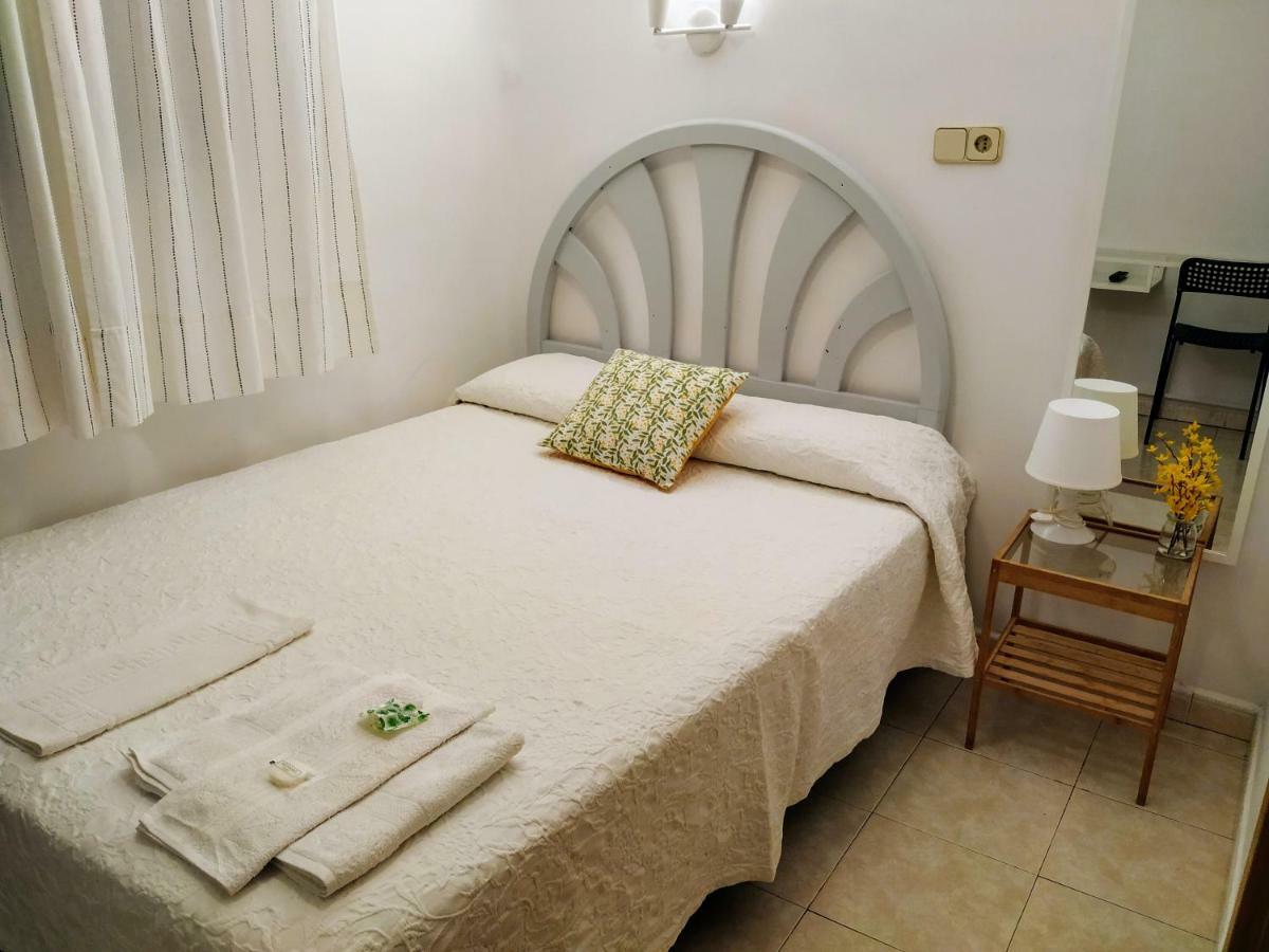 Hostal Abitum มาดริด ภายนอก รูปภาพ