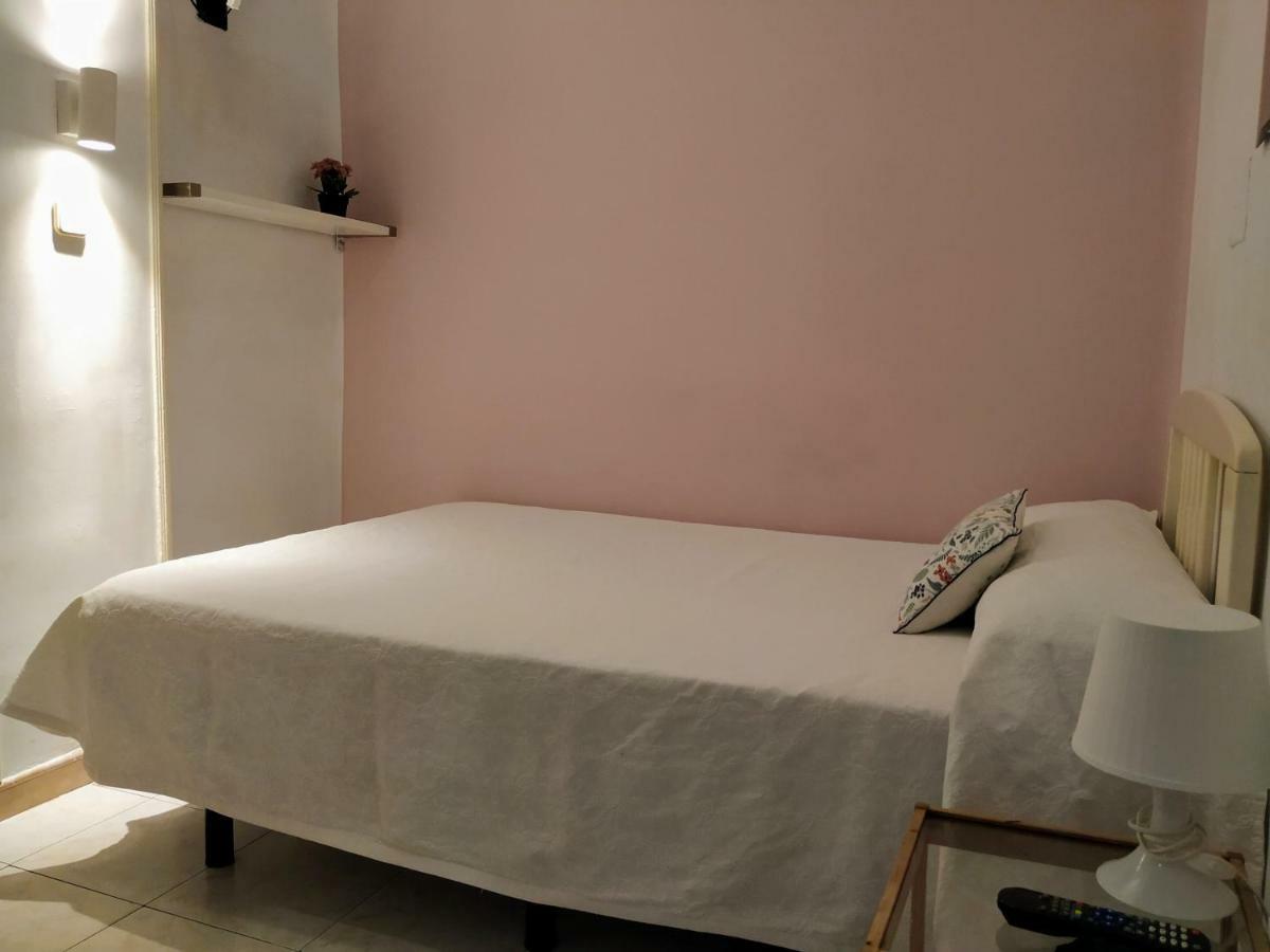 Hostal Abitum มาดริด ภายนอก รูปภาพ
