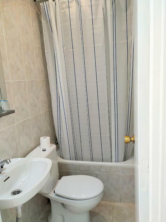 Hostal Abitum มาดริด ภายนอก รูปภาพ